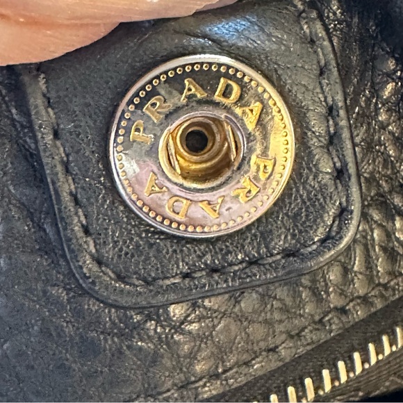 🔥SALE 🔥💎GUARANTEED AUTHENTIC PRADA Vitello Phenix Shopping Tote/MINT CONDITION 💎 - Picture 8 of 16